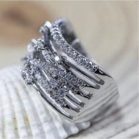 new 925 ENGAGEMENT diamond RING - Picture 3 of 8